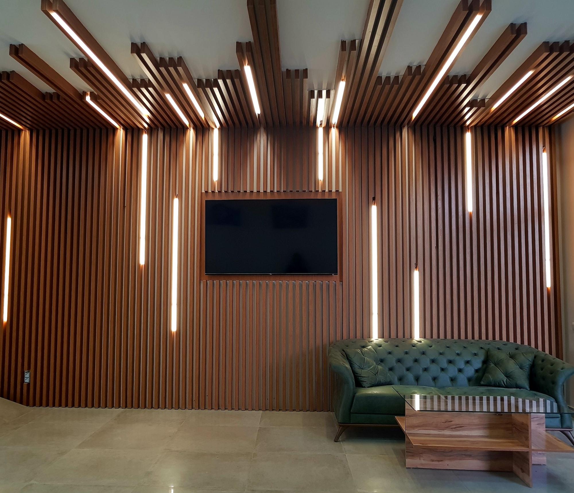 Aqua Batumi Hotel & Apartments Extérieur photo