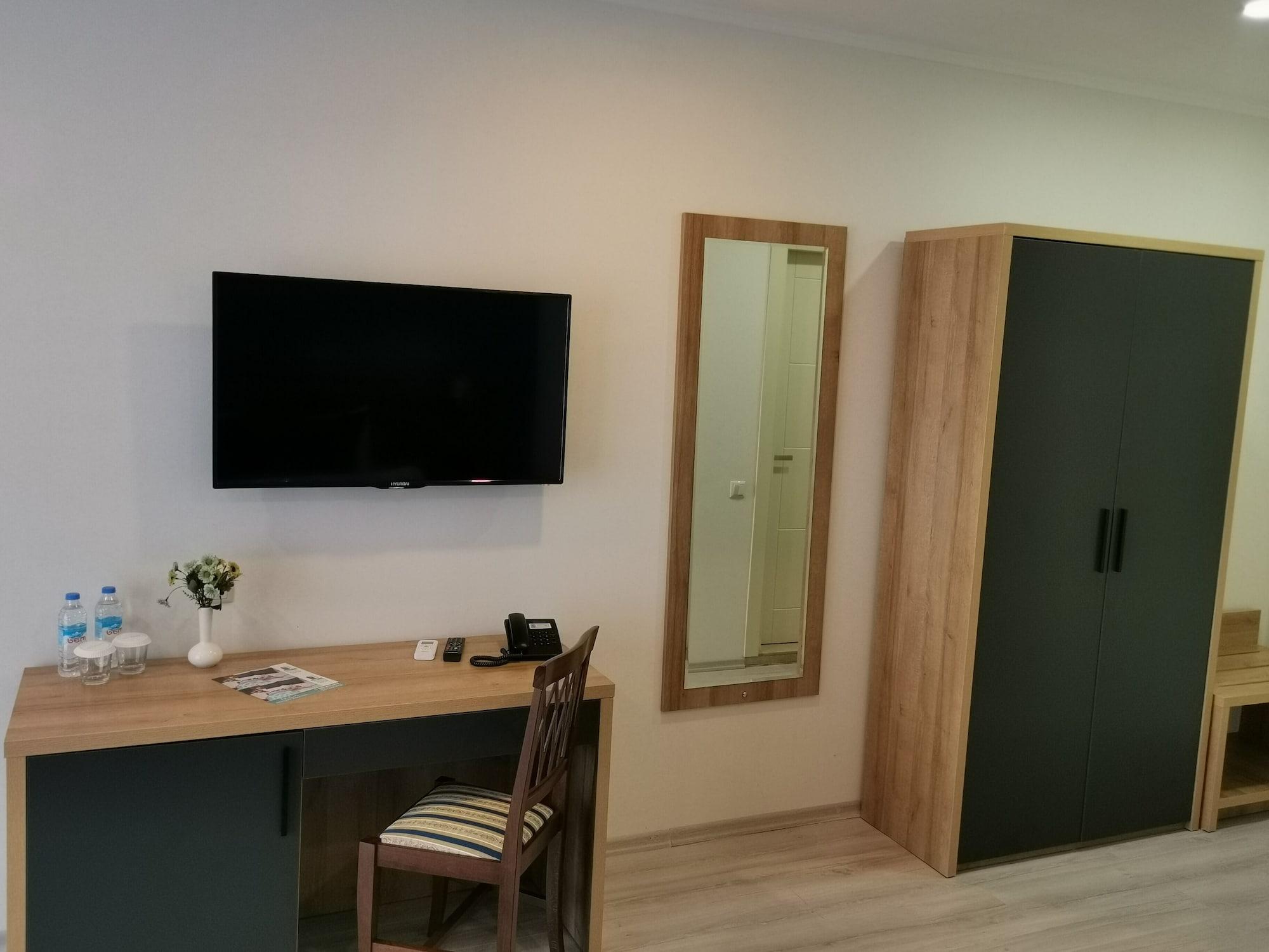 Aqua Batumi Hotel & Apartments Extérieur photo