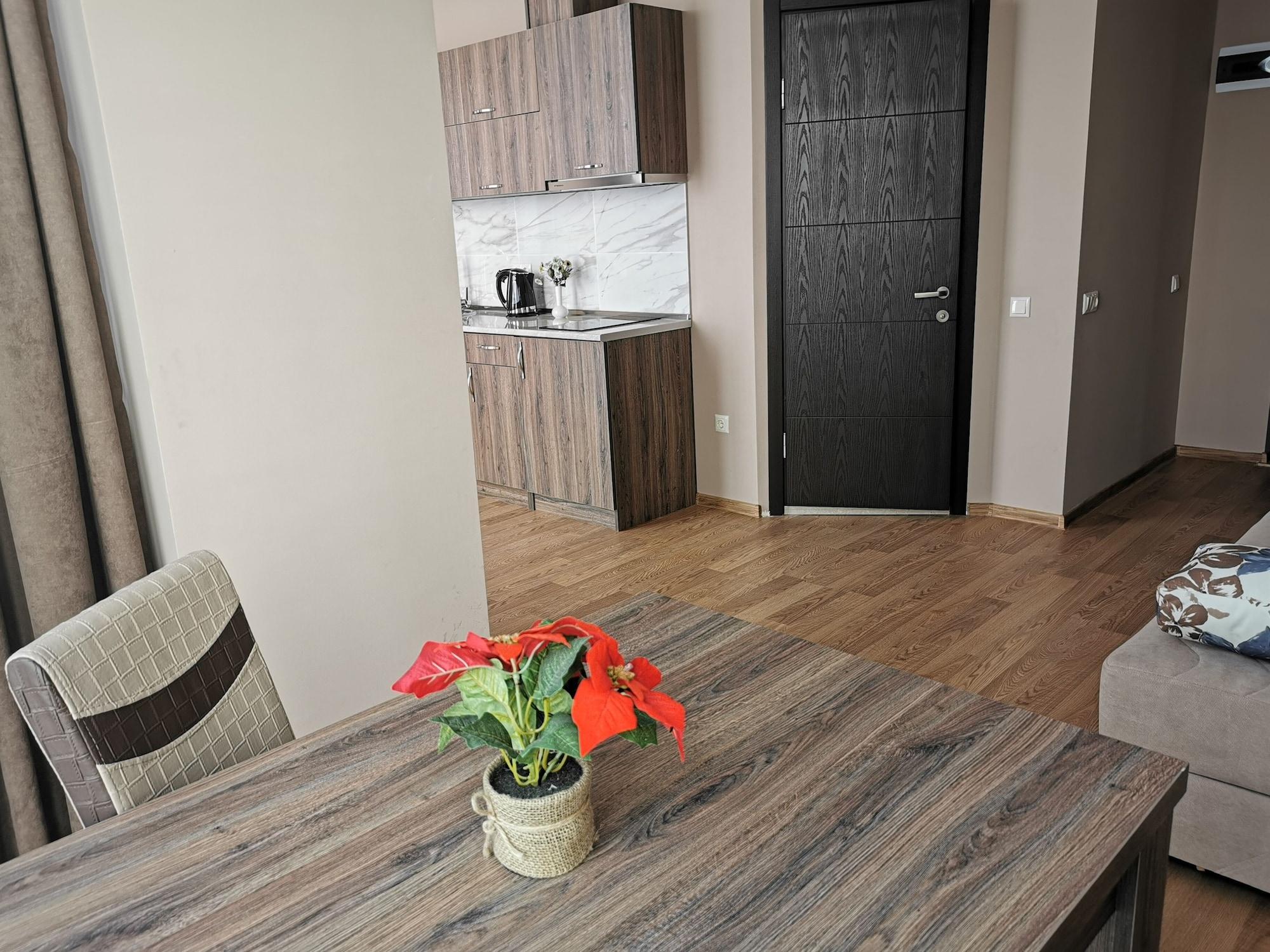 Aqua Batumi Hotel & Apartments Extérieur photo