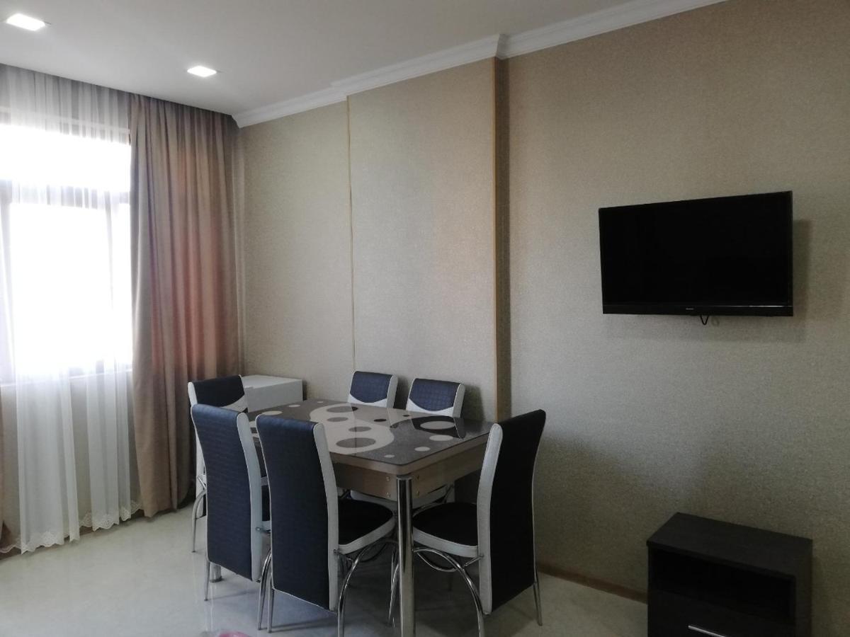 Aqua Batumi Hotel & Apartments Extérieur photo